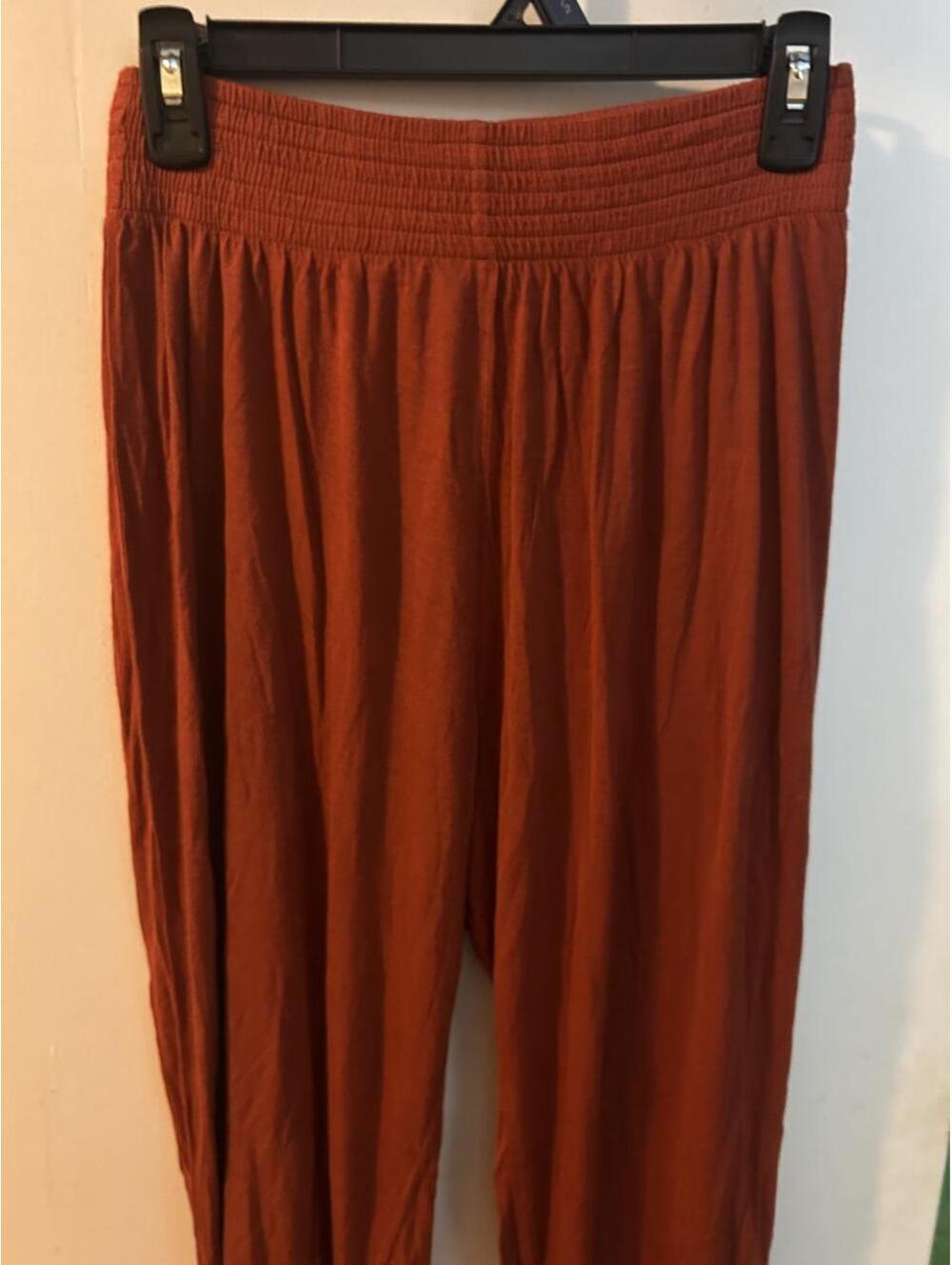 H&M basic burnt orange joggers in a US S